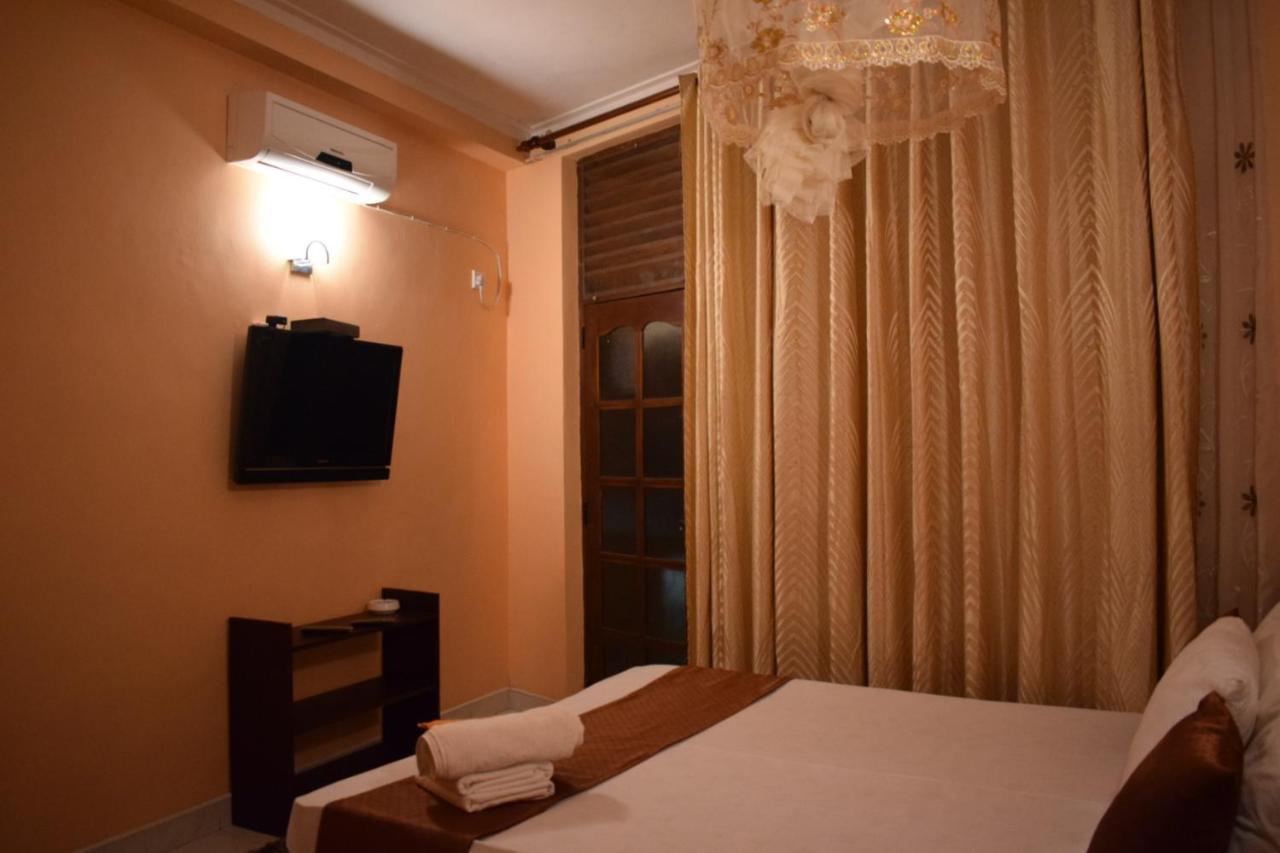 Grand Resort Kandy Eksteriør billede